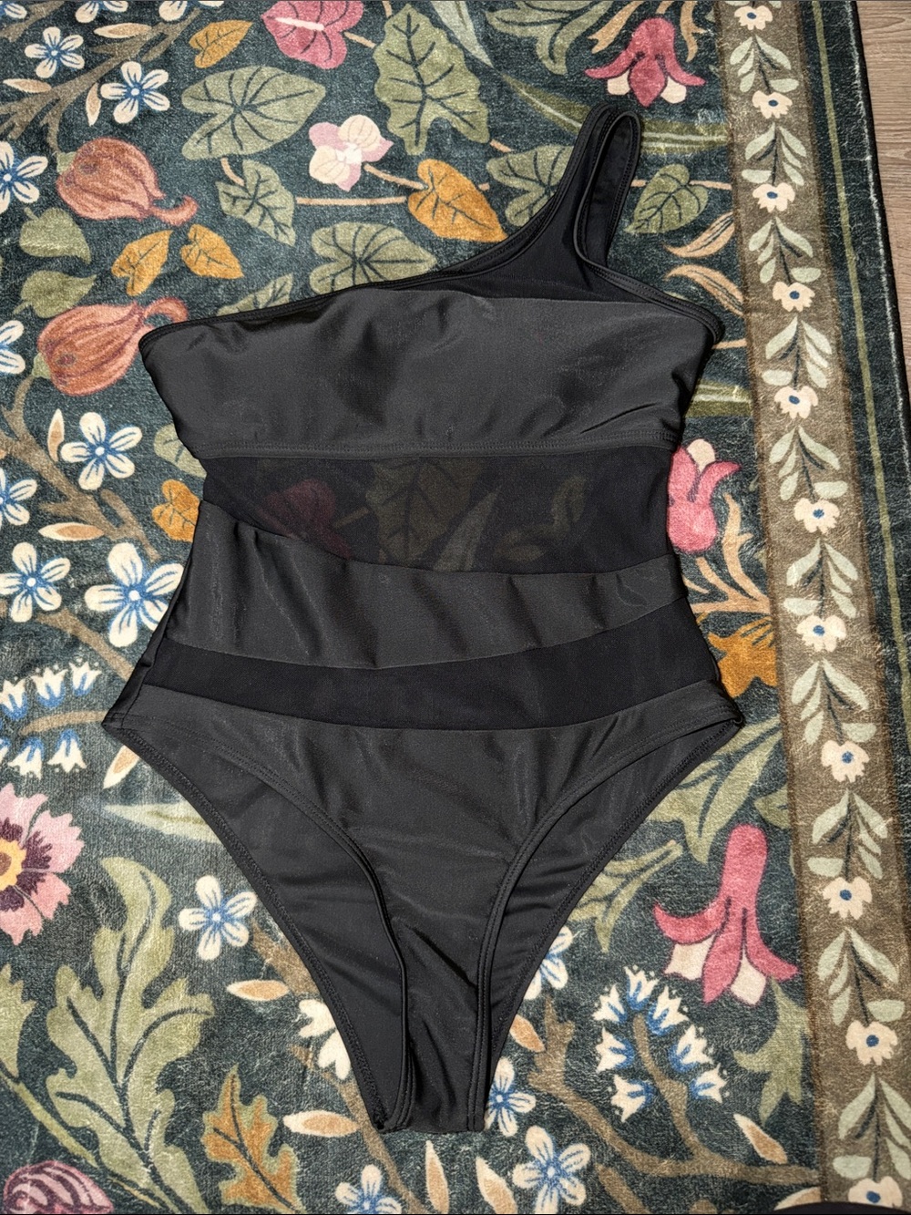 Black One-Shoulder Mesh Panel One-Piece Swimsuit